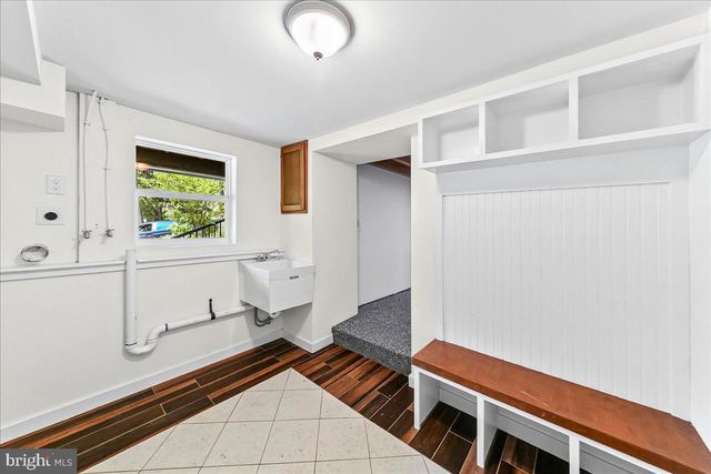 1861 LENAPE RD, West Chester, PA 19382