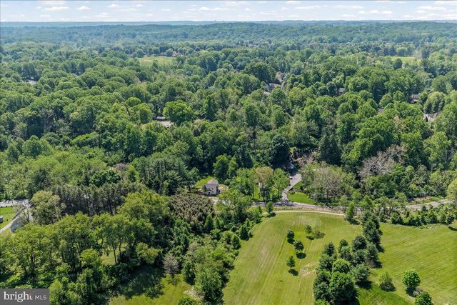 1861 LENAPE RD, West Chester, PA 19382