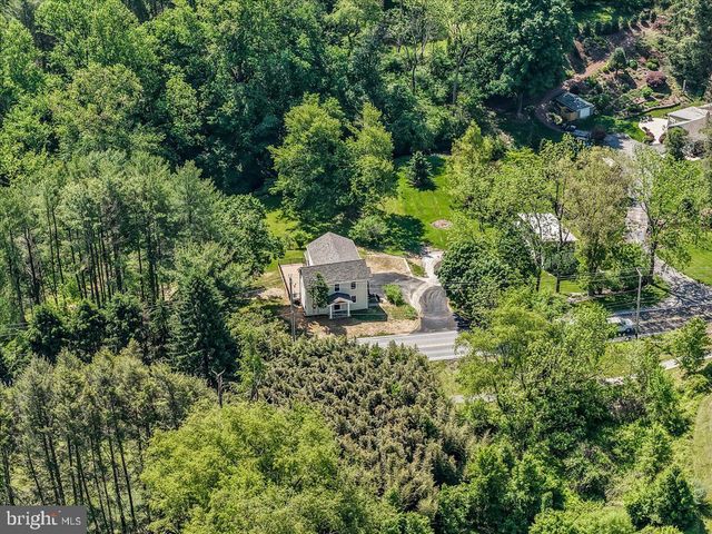 1861 LENAPE RD, West Chester, PA 19382