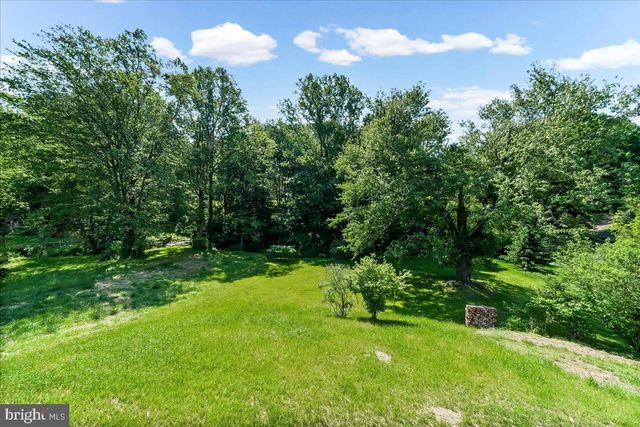 1861 LENAPE RD, West Chester, PA 19382
