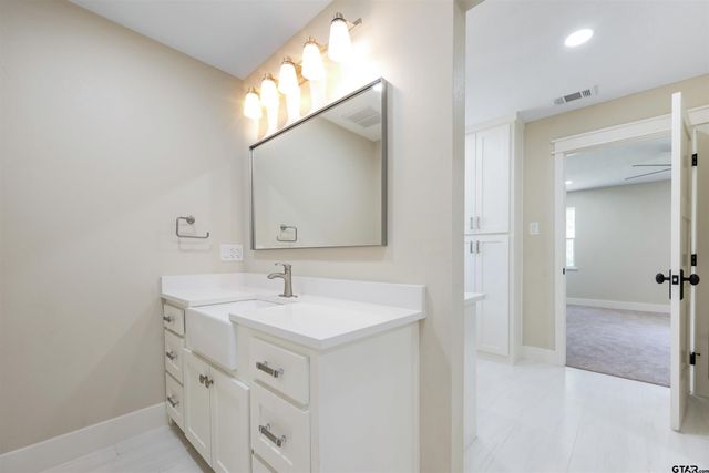 13426 County Road 468, Tyler, TX 75704