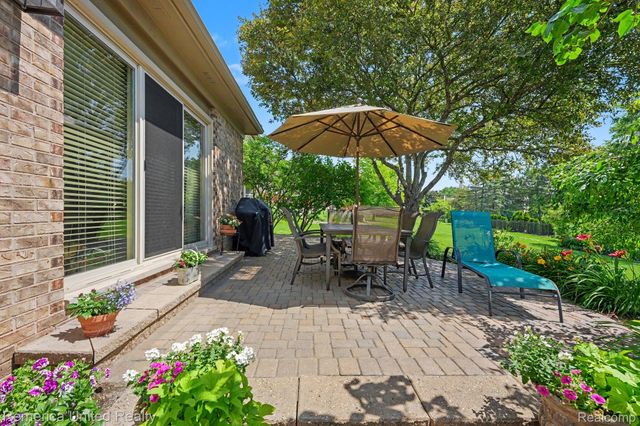 24938 White Plains Drive, Novi, MI 48374