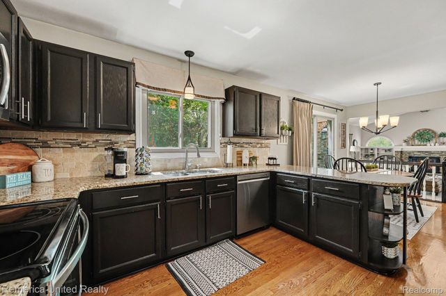 24938 White Plains Drive, Novi, MI 48374