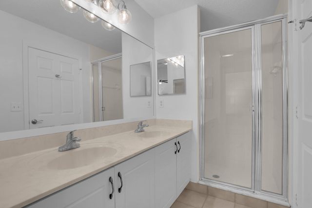 4180 N Landar Drive, Lake Worth, FL 33463