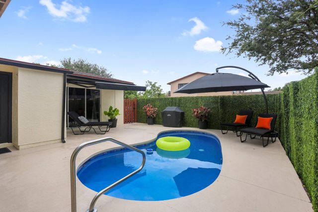 4180 N Landar Drive, Lake Worth, FL 33463