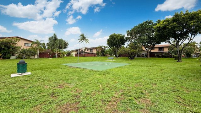 4180 N Landar Drive, Lake Worth, FL 33463