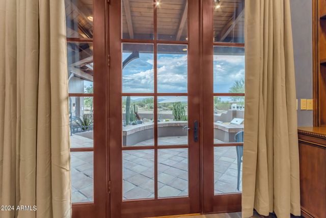 13330 E Jomax Road, Scottsdale, AZ 85262