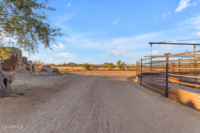 13330 E Jomax Road, Scottsdale, AZ 85262