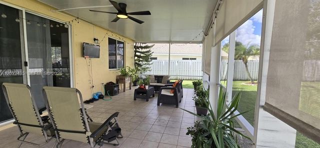 1643 Palermo Dr, Weston, FL 33327