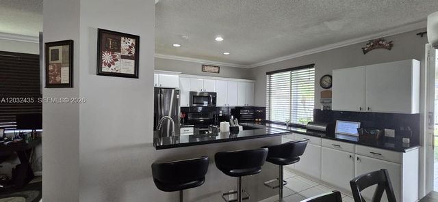 1643 Palermo Dr, Weston, FL 33327