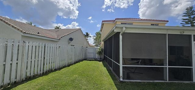 1643 Palermo Dr, Weston, FL 33327