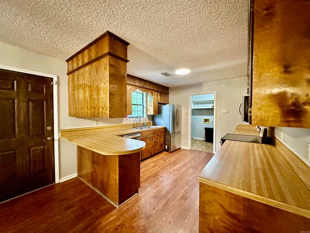 12921 Barth Road, Alexander, AR 72002