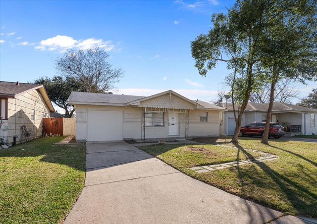 833 Dutch Street, Deer Park, TX 77536