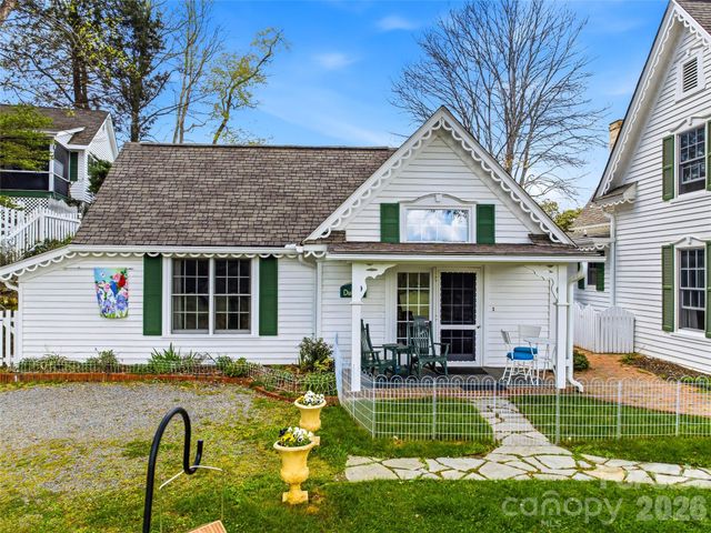 90 Woody Farm Drive, Pisgah Forest, NC 28768