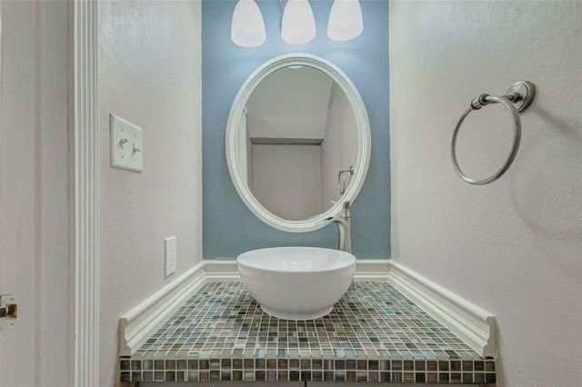 11201 Lynbrook Drive 3702, Houston, TX 77042