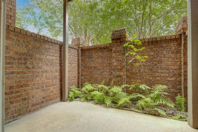 11201 Lynbrook Drive 3702, Houston, TX 77042