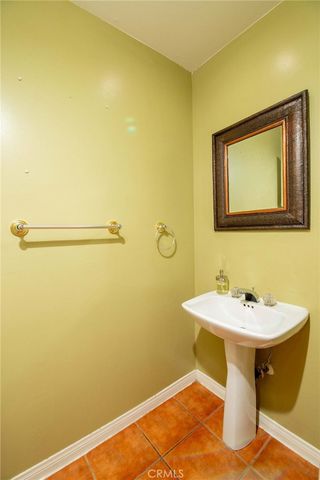 7310 Balboa Boulevard F, Van Nuys, CA 91406