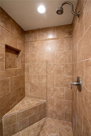 7310 Balboa Boulevard F, Van Nuys, CA 91406