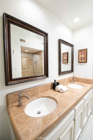 7310 Balboa Boulevard F, Van Nuys, CA 91406