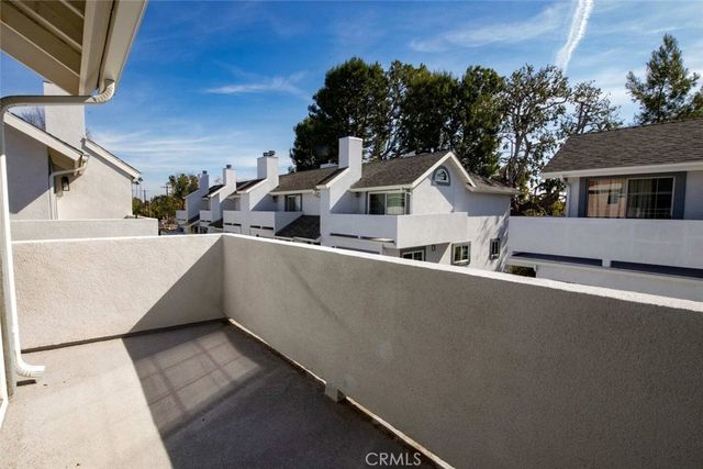 7310 Balboa Boulevard F, Van Nuys, CA 91406
