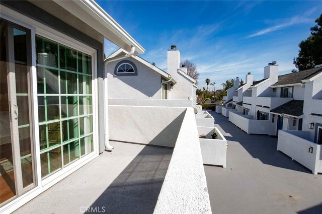 7310 Balboa Boulevard F, Van Nuys, CA 91406