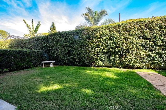 7310 Balboa Boulevard F, Van Nuys, CA 91406