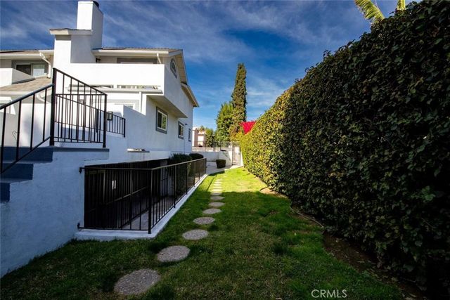 7310 Balboa Boulevard F, Van Nuys, CA 91406
