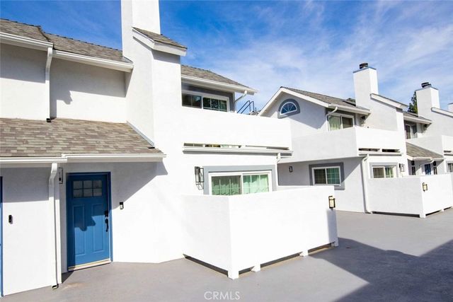 7310 Balboa Boulevard F, Van Nuys, CA 91406