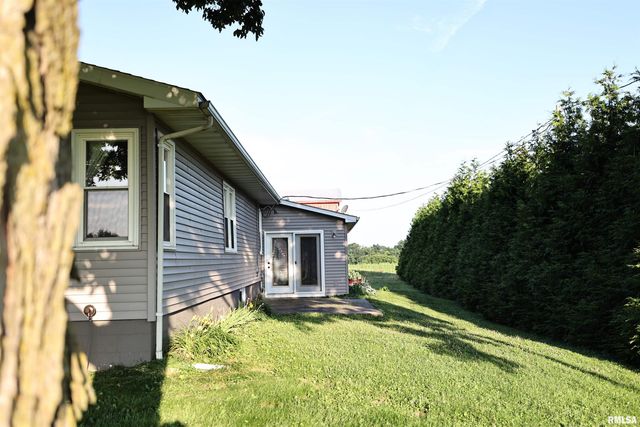 42060 County Highway 10, Nebo, IL 62355