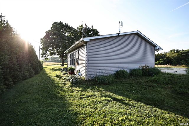 42060 County Highway 10, Nebo, IL 62355