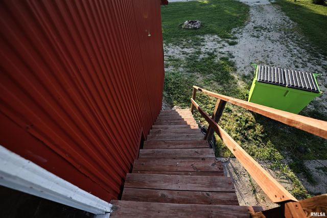 42060 County Highway 10, Nebo, IL 62355