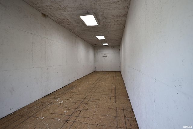 42060 County Highway 10, Nebo, IL 62355