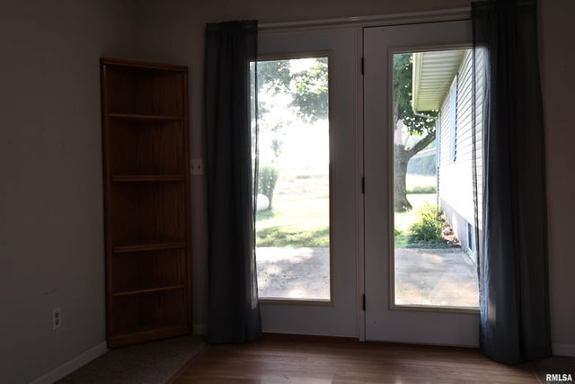 42060 County Highway 10, Nebo, IL 62355