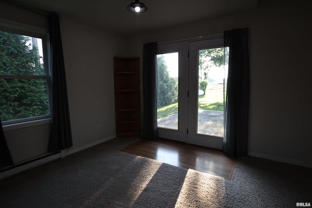 42060 County Highway 10, Nebo, IL 62355