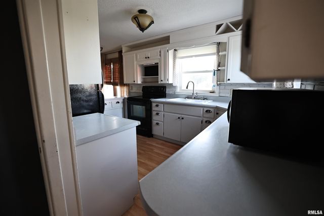 42060 County Highway 10, Nebo, IL 62355