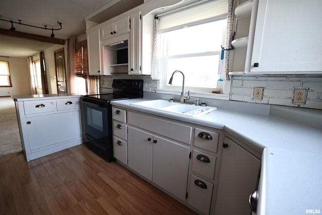 42060 County Highway 10, Nebo, IL 62355