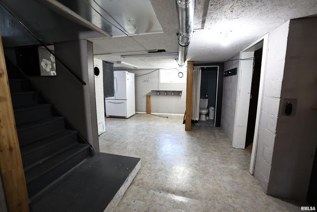 42060 County Highway 10, Nebo, IL 62355