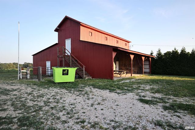 42060 County Highway 10, Nebo, IL 62355