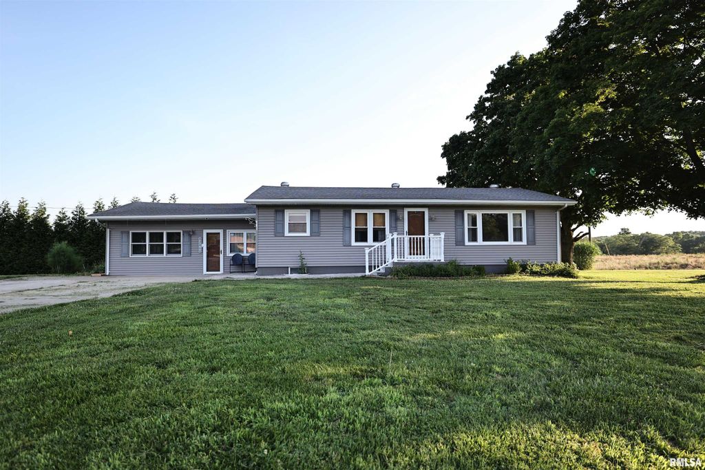 42060 County Highway 10, Nebo, IL 62355