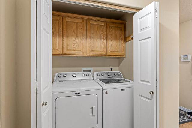 2719 SW Garden Meadow Drive, Grants Pass, OR 97527