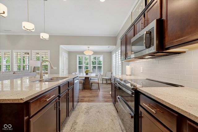 14091 Timber Knoll Drive, Mccordsville, IN 46055