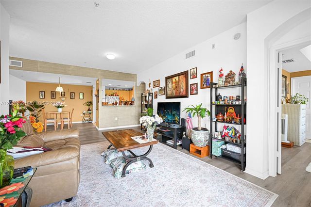6630 NW 114th Ave 1538, Doral, FL 33178