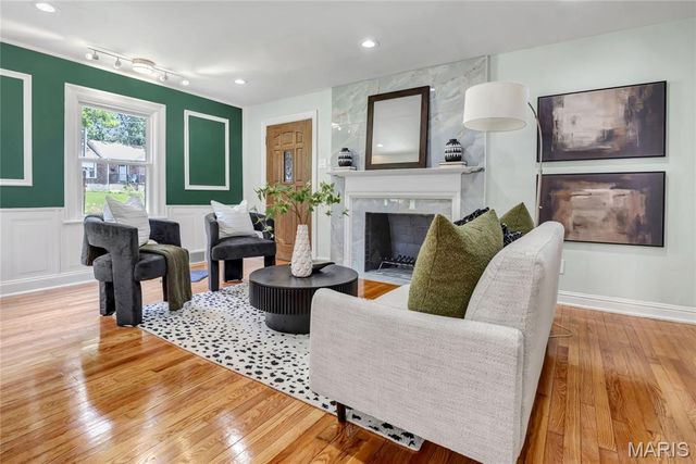 1545 Moore Place, University City, MO 63130