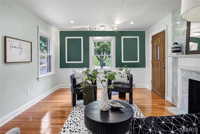 1545 Moore Place, University City, MO 63130