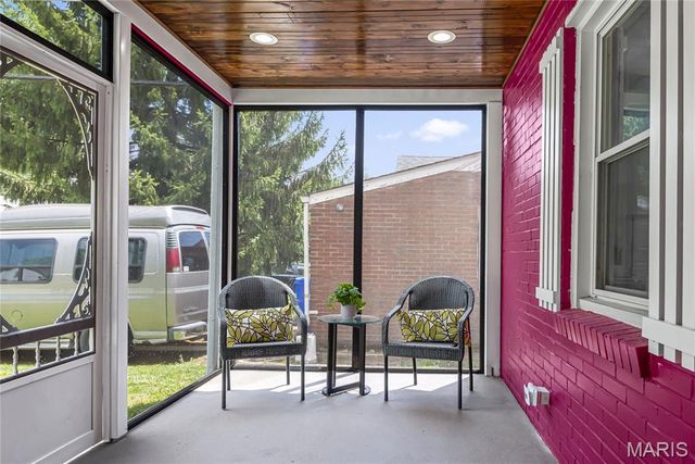 1545 Moore Place, University City, MO 63130