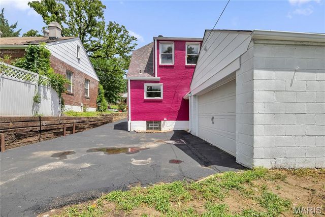 1545 Moore Place, University City, MO 63130