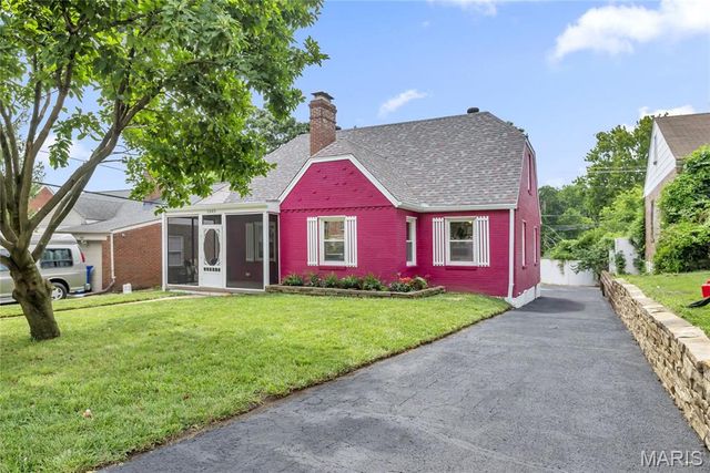 1545 Moore Place, University City, MO 63130