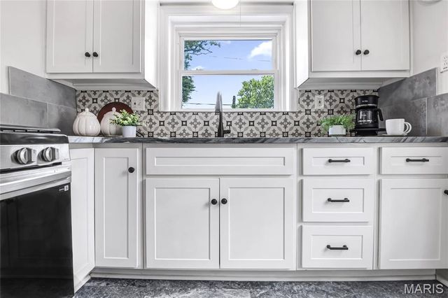 1545 Moore Place, University City, MO 63130