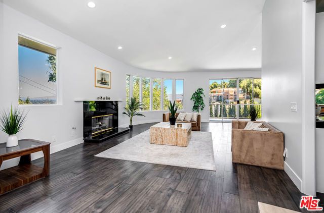 11411 Decente Court, Studio City (los Angeles), CA 91604