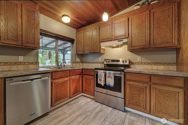 1841 NW Russell Street, Poulsbo, WA 98370